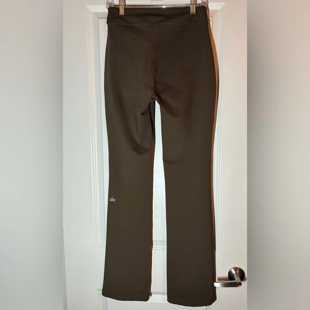ALO Yoga | Airbrush High-Waist Flutter Legging in Brown Size Medium